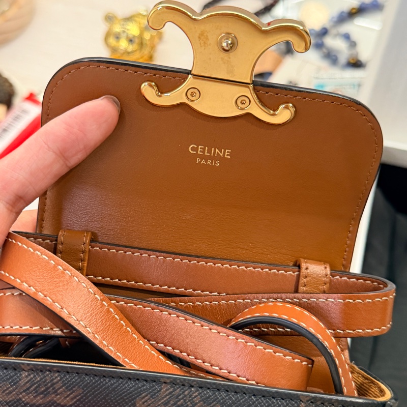 Celine 人手必備 凱旋門 經典小廢包 小包包 斜背包裝可愛 正品!挑戰全網最彿-5