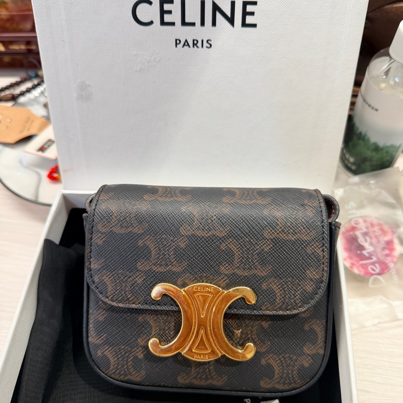 Celine 人手必備 凱旋門 經典小廢包 小包包 斜背包裝可愛 正品!挑戰全網最彿-6