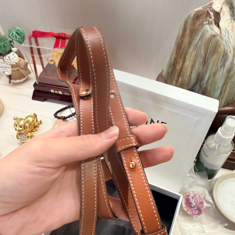 Celine 人手必備 凱旋門 經典小廢包 小包包 斜背包裝可愛 正品!挑戰全網最彿-10