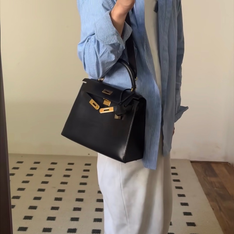 原廠鑰匙鎖肩帶齊全❤️ #愛馬仕 #kelly28 #黑金 #box皮 #中古款-1