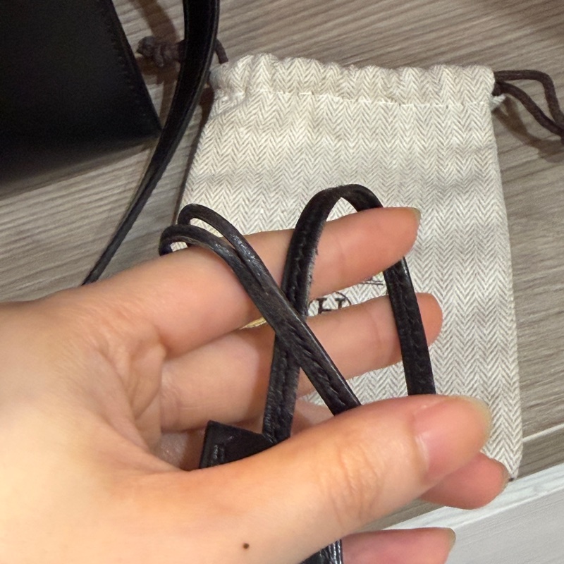 原廠鑰匙鎖肩帶齊全❤️ #愛馬仕 #kelly28 #黑金 #box皮 #中古款-17