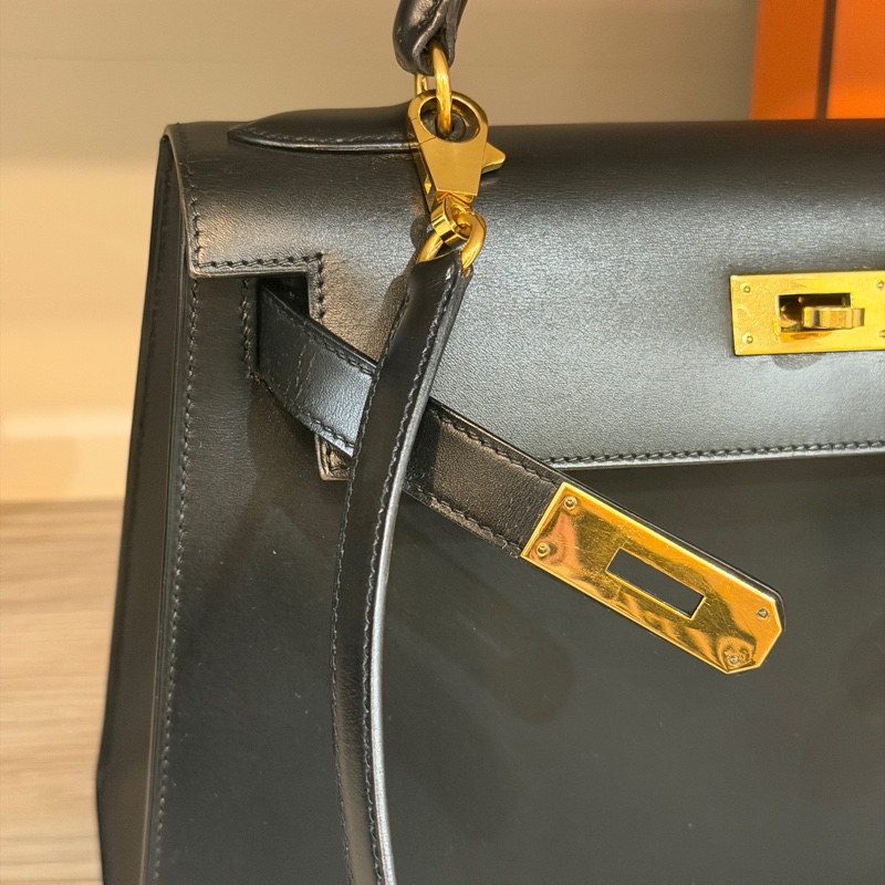 原廠鑰匙鎖肩帶齊全❤️ #愛馬仕 #kelly28 #黑金 #box皮 #中古款-29