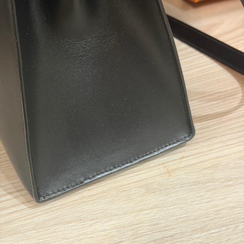 原廠鑰匙鎖肩帶齊全❤️ #愛馬仕 #kelly28 #黑金 #box皮 #中古款-33