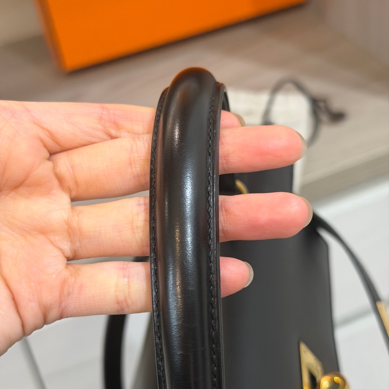 原廠鑰匙鎖肩帶齊全❤️ #愛馬仕 #kelly28 #黑金 #box皮 #中古款-39