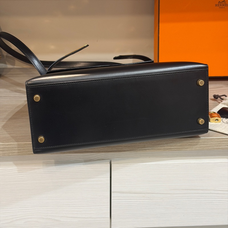 原廠鑰匙鎖肩帶齊全❤️ #愛馬仕 #kelly28 #黑金 #box皮 #中古款-48