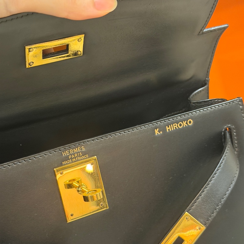 原廠鑰匙鎖肩帶齊全❤️ #愛馬仕 #kelly28 #黑金 #box皮 #中古款-61