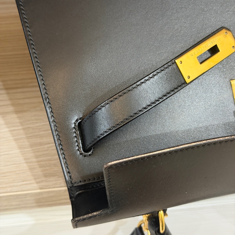 原廠鑰匙鎖肩帶齊全❤️ #愛馬仕 #kelly28 #黑金 #box皮 #中古款-71