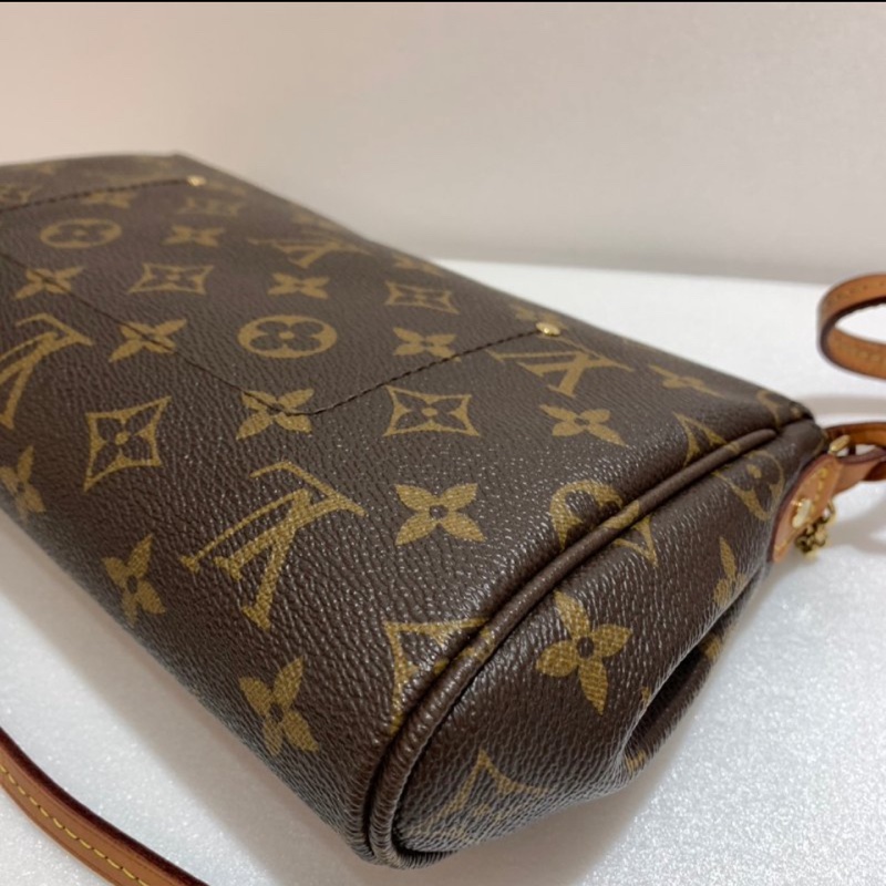 LV手提包/斜背包/肩背包 M40718-7