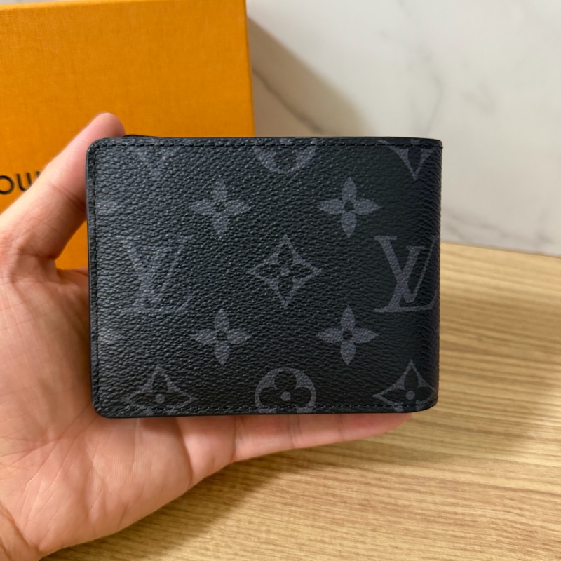 LV 黑花短夾 2025年款式-1