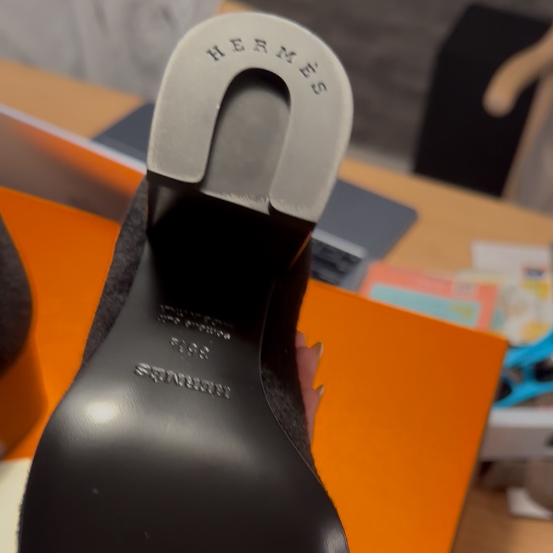 愛馬仕全新黑色靴子 35.5號-2