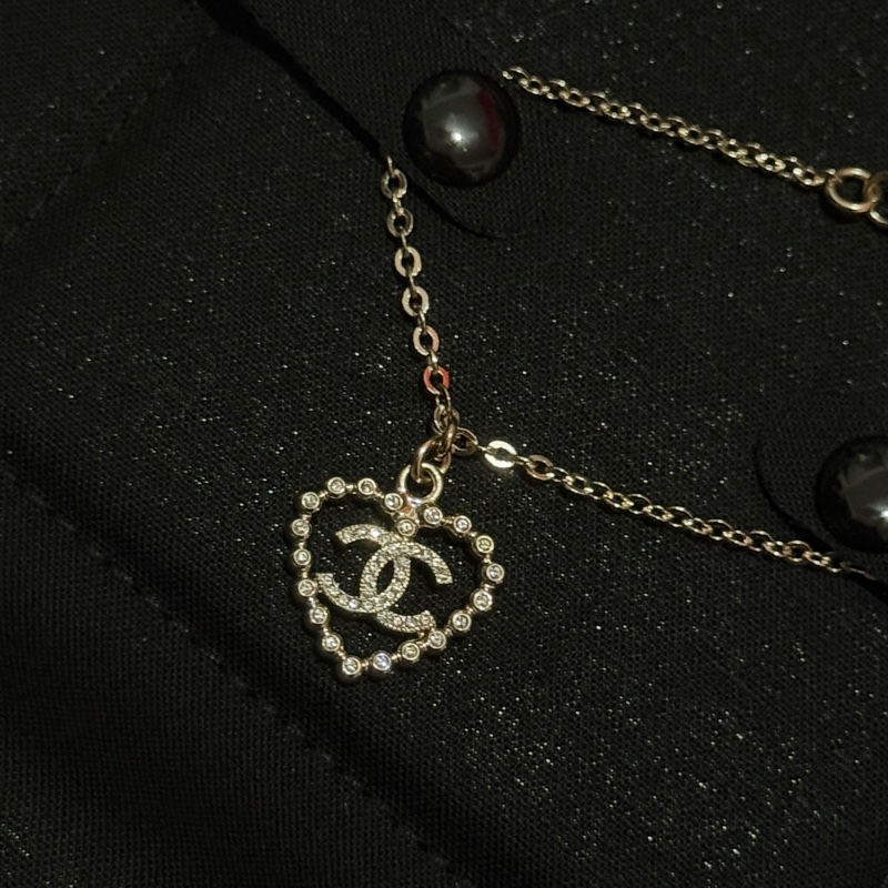 Chanel 淡金愛心水鑽手鏈-5