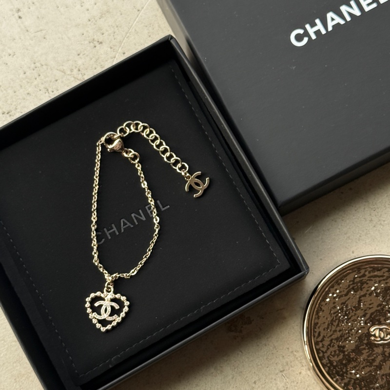 Chanel 淡金愛心水鑽手鏈-10
