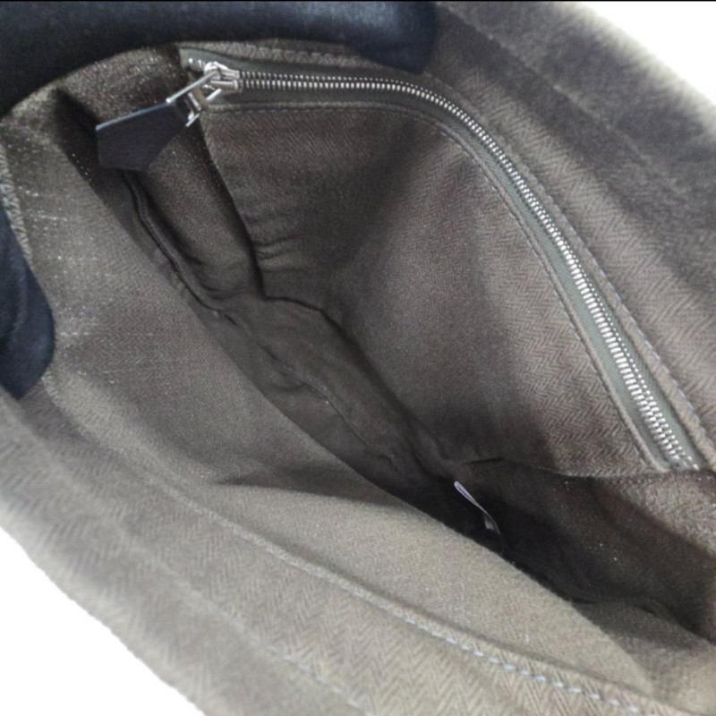 愛馬士軍綠色後背包,2022烏木色-3