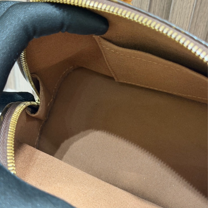 【97新 ✨ 全網最低價!】LV alma BB貝殼 手提單肩 斜挎包(下單前先詢問庫存❗️)-24