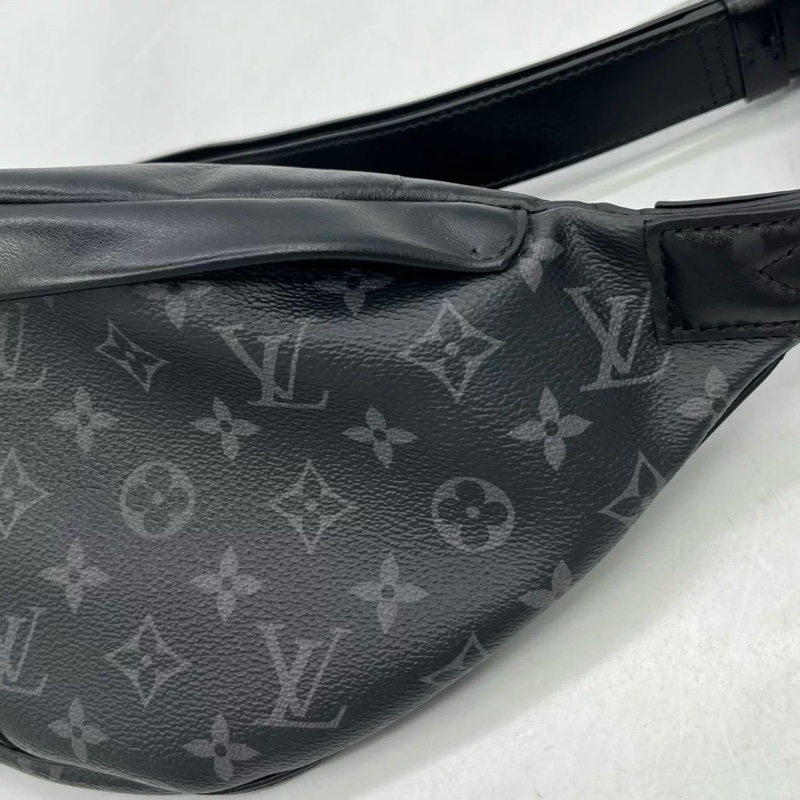 LOUIS VUITTON 男士胸包-18