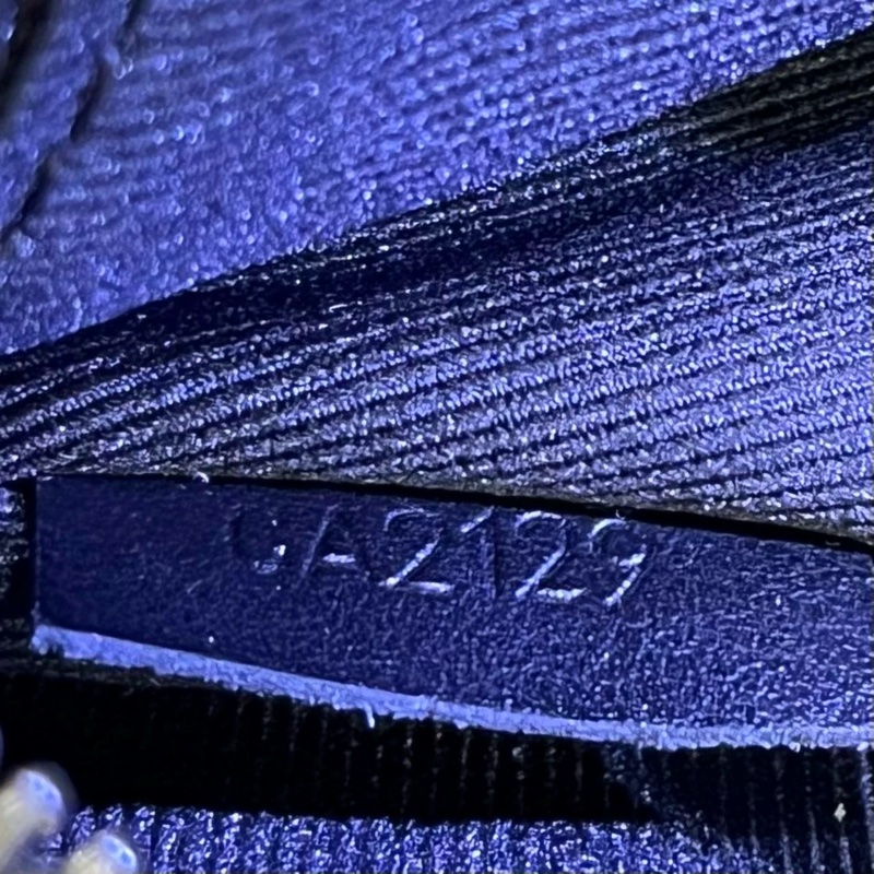 LOUIS VUITTON 男士胸包-21