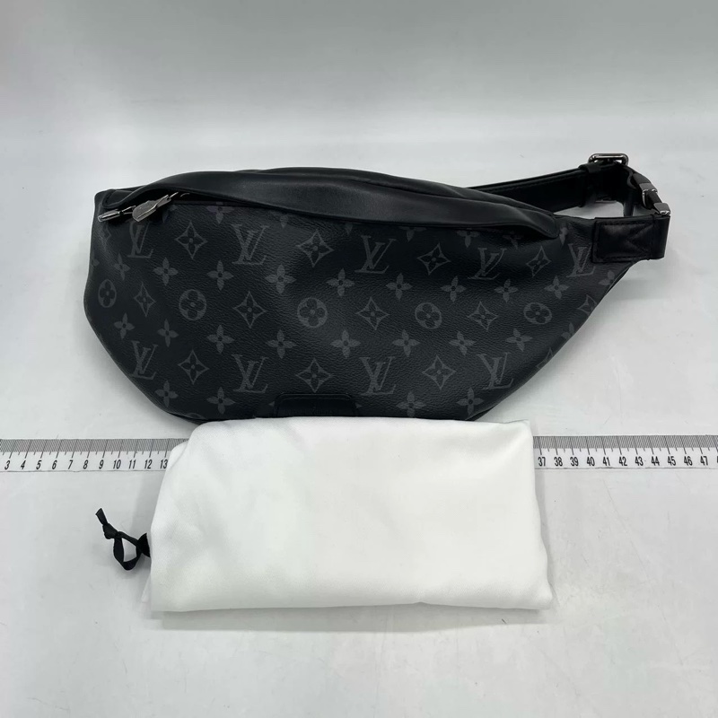 LOUIS VUITTON 男士胸包-24