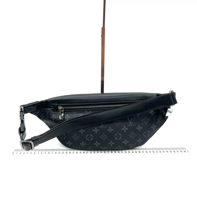 LOUIS VUITTON 男士胸包-28