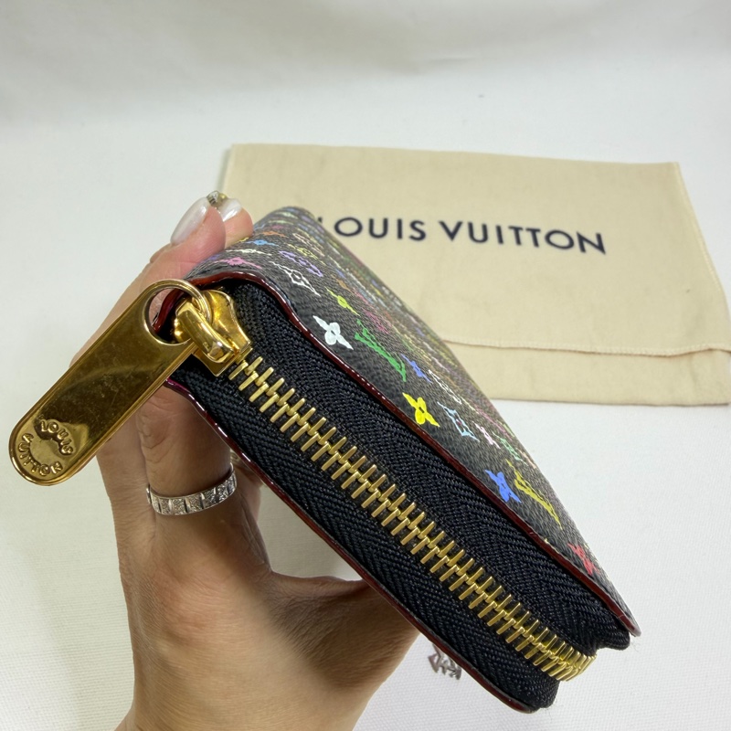美兔銘燕/Lv村上隆黑三彩拉鏈長夾-10