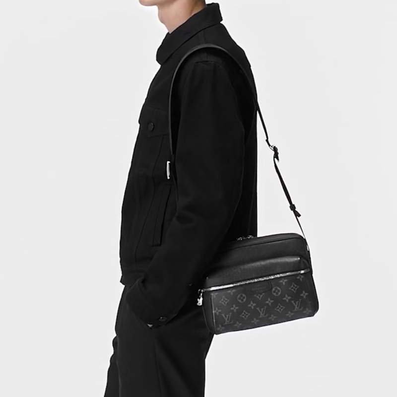 路易威登黑武士 Lv Outdoor Messenger Bag雙拉鍊郵差包 M30233-3