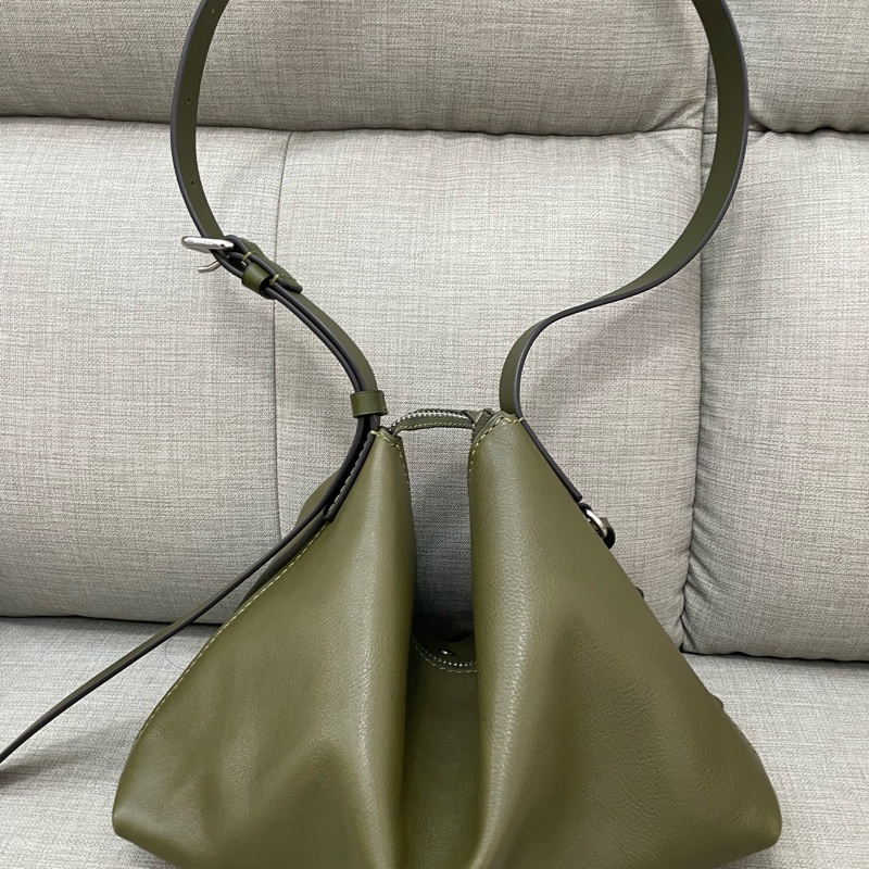 99新 2/21購入 Coach Mott 33 綠-0