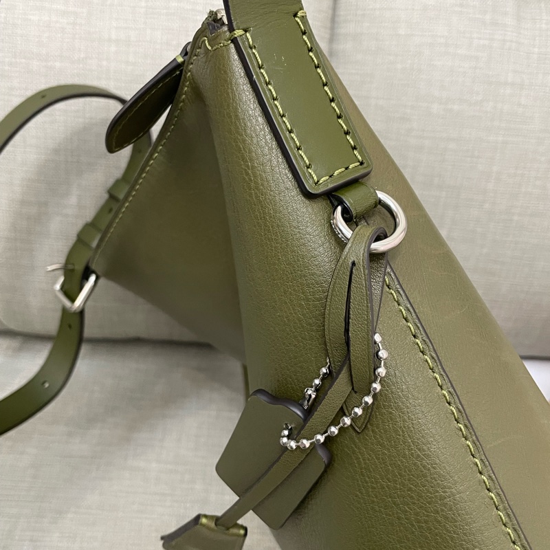 99新 2/21購入 Coach Mott 33 綠-30