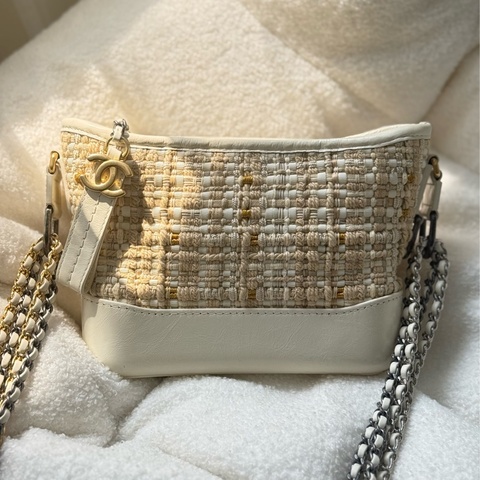 Chanel限量白色毛呢編織流浪包 小號 專櫃二十萬