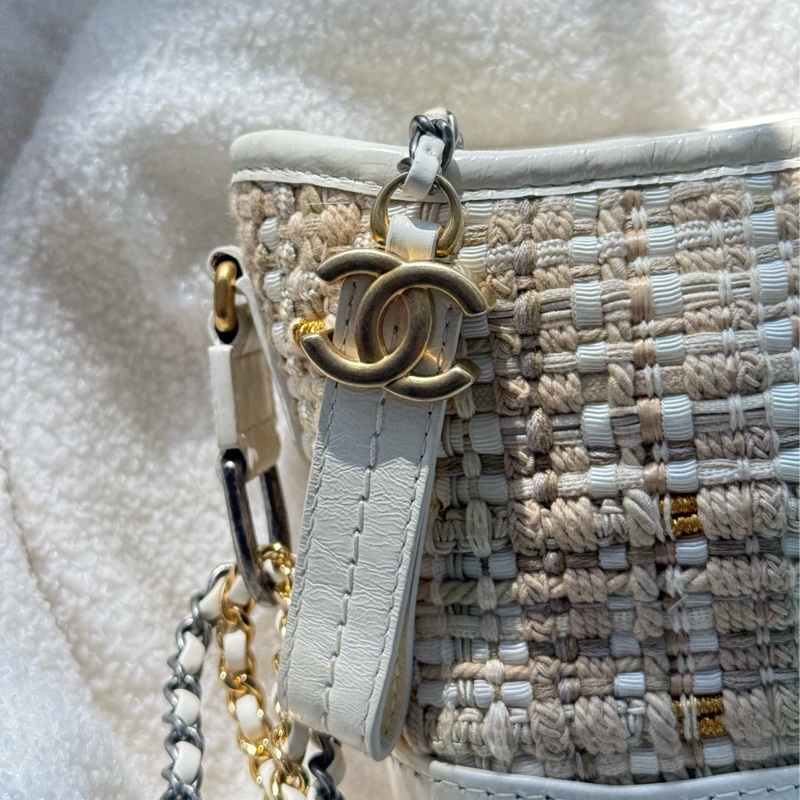 Chanel限量白色毛呢編織流浪包 小號 專櫃二十萬-10