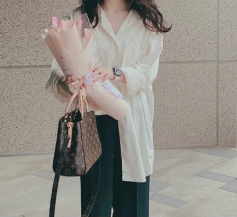 LV中款蒙恬包❤️M41056~ 95近新「LV MONTAIGNE BB 」～肩背包、手提包、斜背包-14