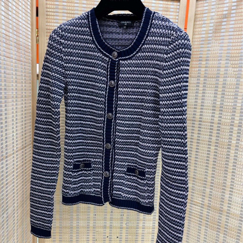 Chanel 20P條紋春夏預告系列藍色針織圓領開襟衫外套38碼 肩寬37 胸圍 76-88袖長59 衣長50-0