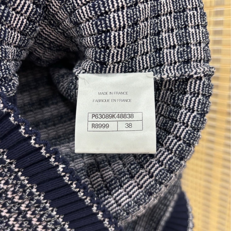 Chanel 20P條紋春夏預告系列藍色針織圓領開襟衫外套38碼 肩寬37 胸圍 76-88袖長59 衣長50-3