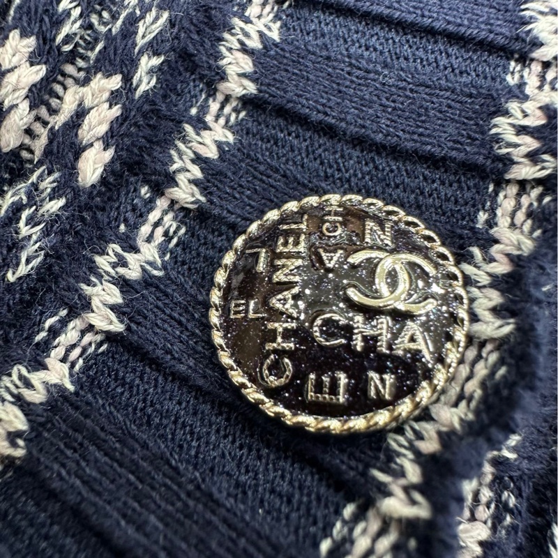 Chanel 20P條紋春夏預告系列藍色針織圓領開襟衫外套38碼 肩寬37 胸圍 76-88袖長59 衣長50-4