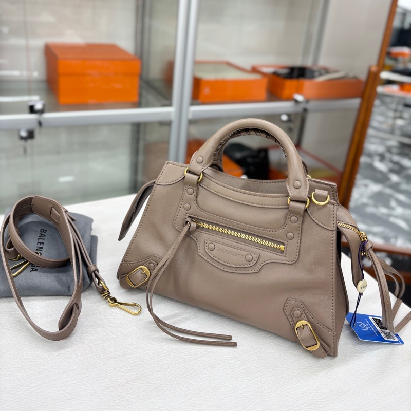 【閒置品】Balenciaga 巴黎世家 奶茶色Neo機車小號附肩背帶-0