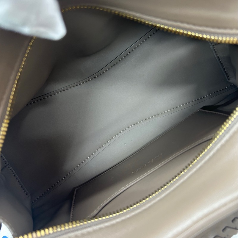 【閒置品】Balenciaga 巴黎世家 奶茶色Neo機車小號附肩背帶-5