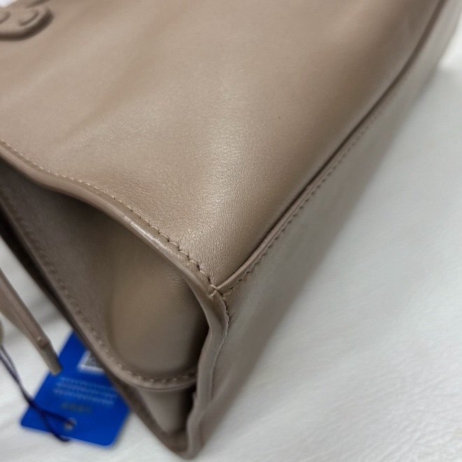 【閒置品】Balenciaga 巴黎世家 奶茶色Neo機車小號附肩背帶-8