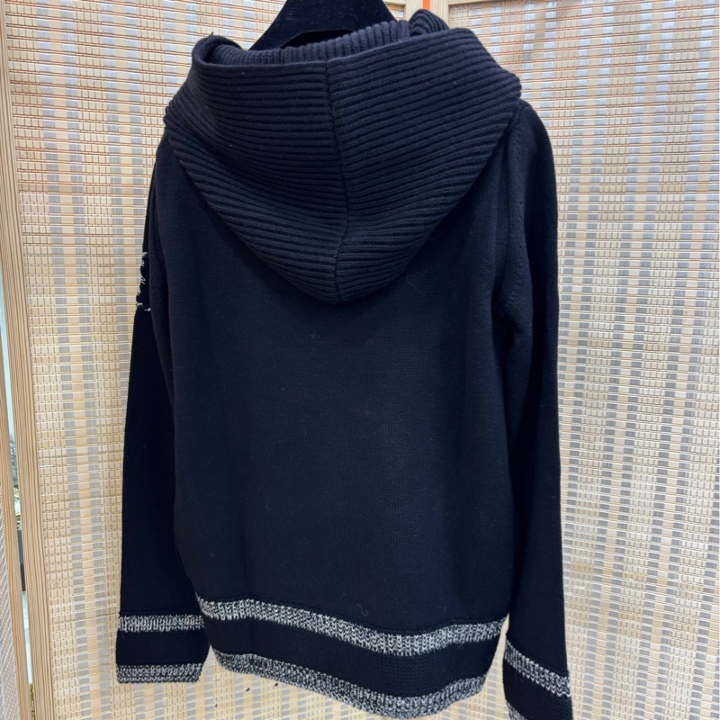 Chanel 香奈兒立體羊毛針織雪花圖案加袖口立體雙C 連帽針織衫 38碼-1