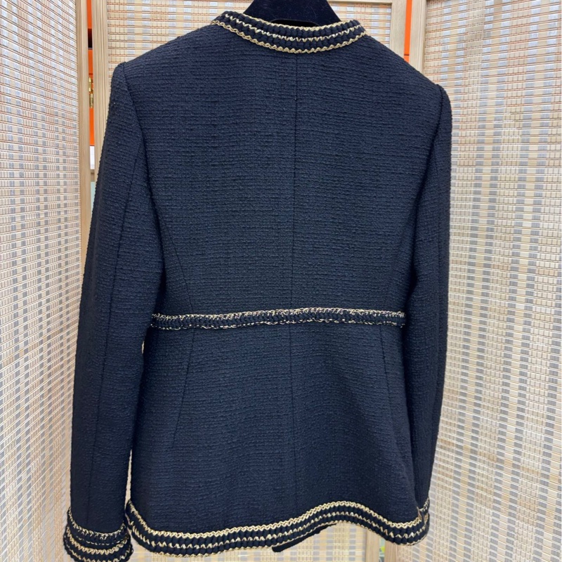 Chanel香奈兒 17A高級手工坊 大都會系列 經典黑金收腰外套！ 36碼-1