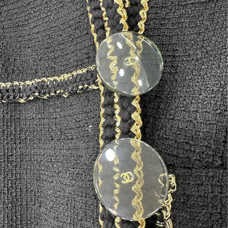 Chanel香奈兒 17A高級手工坊 大都會系列 經典黑金收腰外套！ 36碼-2