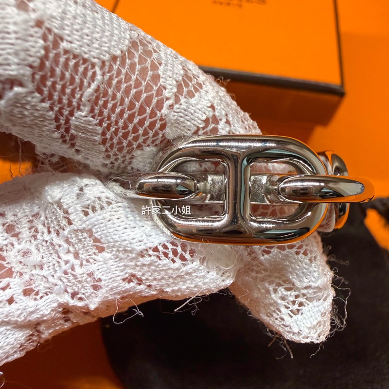 Hermes 97.98新閒置 Regate 90鈀灰色絲巾環-3