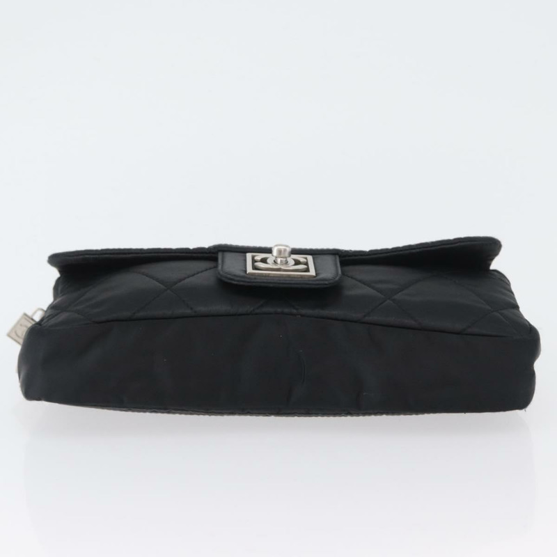 【日本直送】香奈兒運動系列絎縫鏈條包 尼龍材質 黑色 銀色 CC 標誌 正品 173007SAV-4