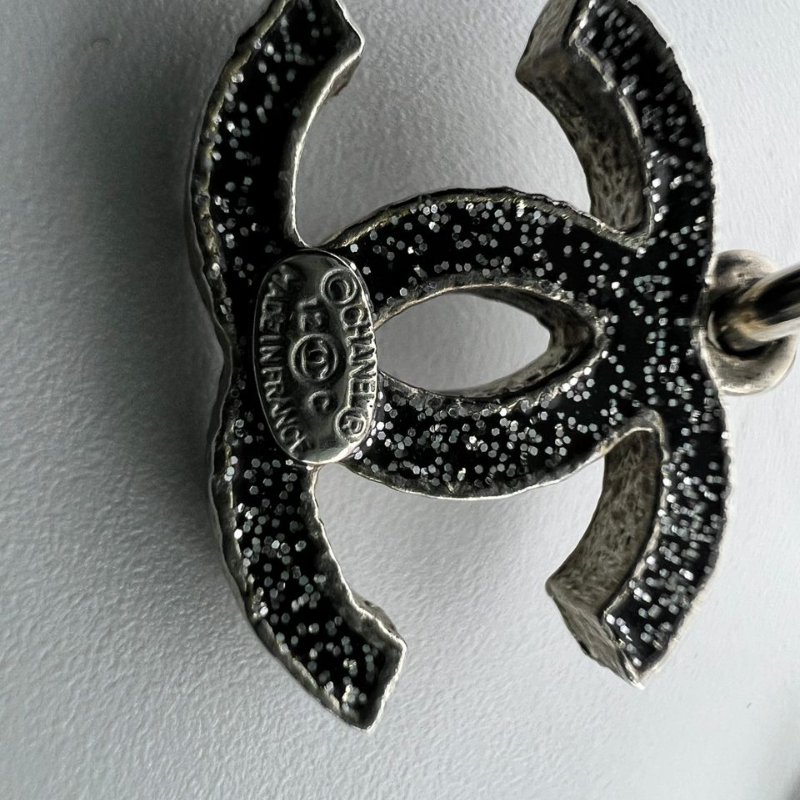 Chanel 雙 C 滿鑽耳鉤耳環-7