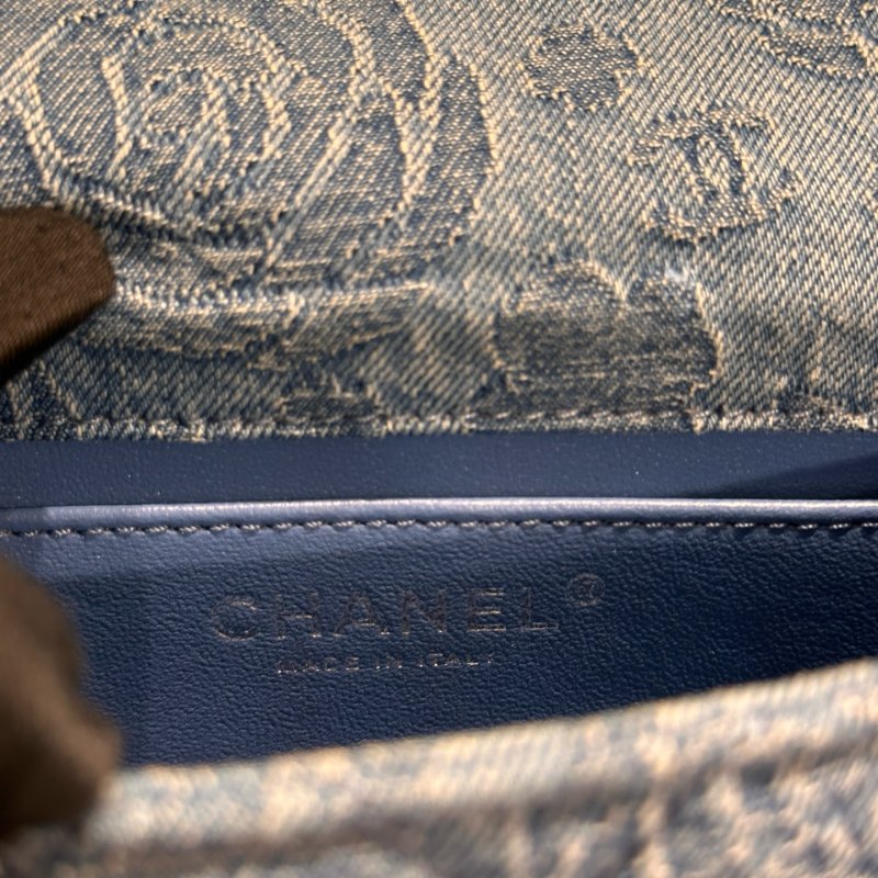 CHANEL Denim 23P CAMELIA HEART CRUSH FLAP Cross Body Bag Denim Blue-14