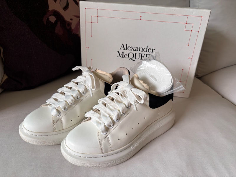 Alexander McQueen 【ALEXANDER MCQUEEN】MCQ 麥昆 運動鞋 休閒鞋 厚底鞋 白色黑尾 37-0