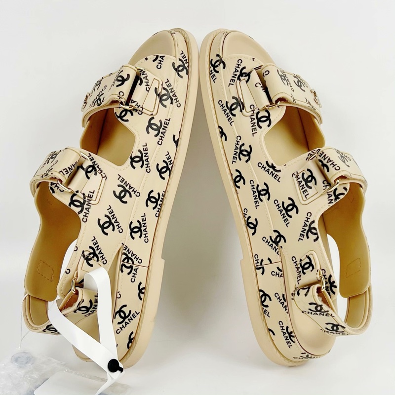 99新香奈兒Chanel 魔術貼滿印logo涼鞋 尺碼39碼 無附件-1