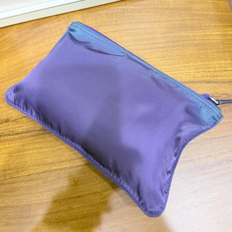 未使用閒置品💜經典尼龍Prada萬用收納包 內膽包 手機護照可放 化妝包-6
