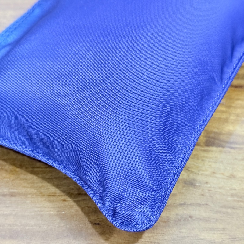 未使用閒置品💜經典尼龍Prada萬用收納包 內膽包 手機護照可放 化妝包-9