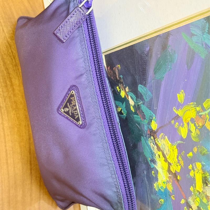 未使用閒置品💜經典尼龍Prada萬用收納包 內膽包 手機護照可放 化妝包-36