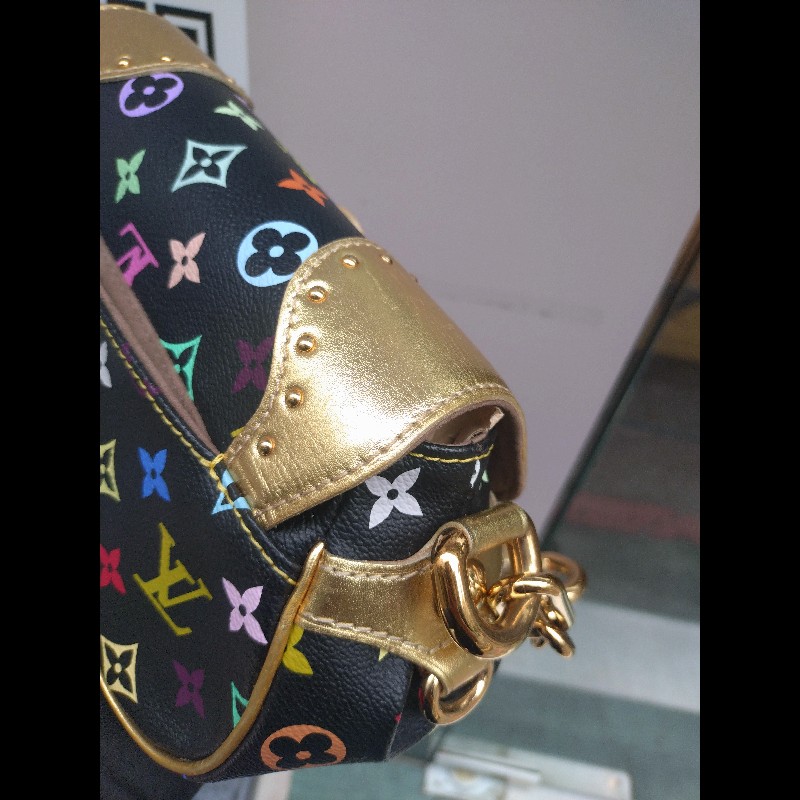 LV 黑彩金釦肩側包-12