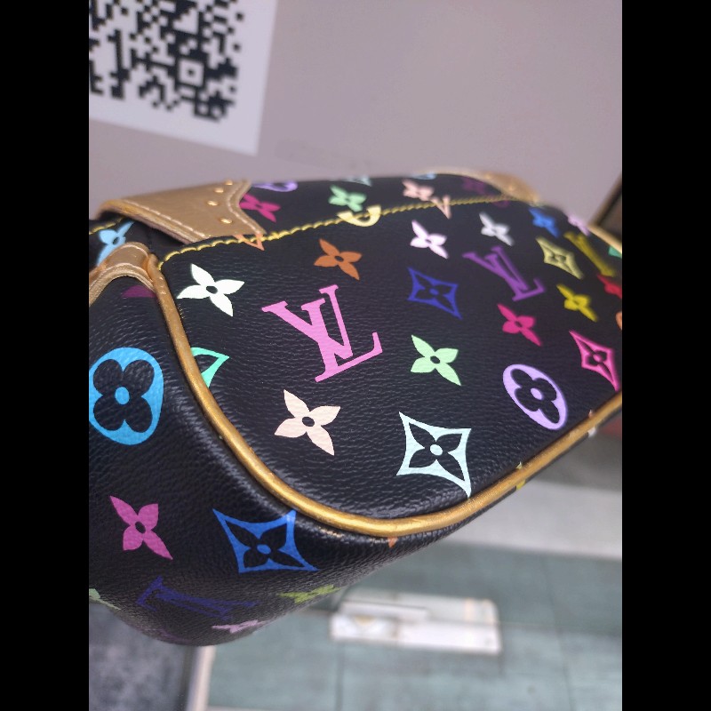 LV 黑彩金釦肩側包-14