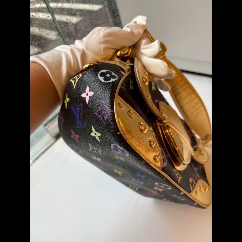 LV 黑彩金釦肩側包-20